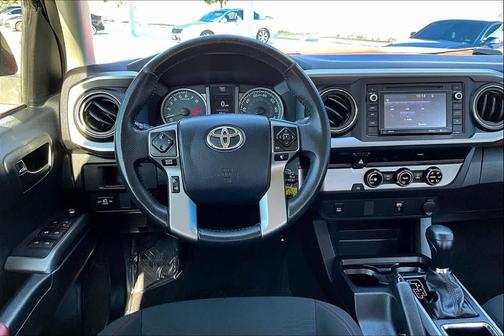 2017 Toyota Tacoma SR5