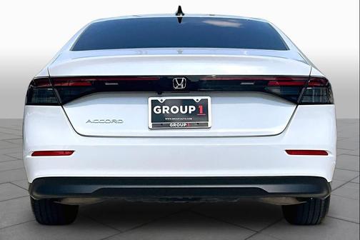 Platinum White Pearl 2025 Honda Accord SE