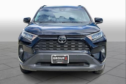 Midnight Black Metallic 2019 Toyota RAV4 XLE