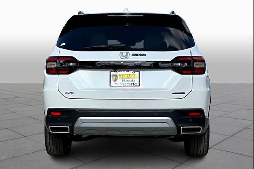 2025 Honda Pilot Touring 8-Passenger