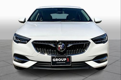 2018 Buick Regal Sportback Essence