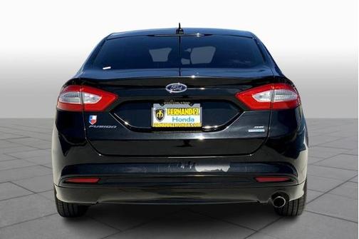 Photo 4 of 35 of 2013 Ford Fusion SE