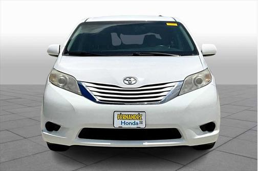 2015 Toyota Sienna LE