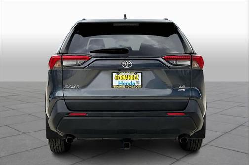 2021 Toyota RAV4 LE