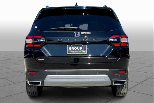 2025 Honda Pilot Touring 8-Passenger