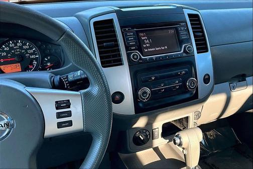 2017 Nissan Frontier SV