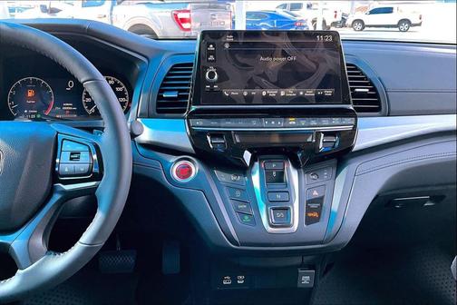 Platinum White Pearl 2026 Honda Odyssey EX-L