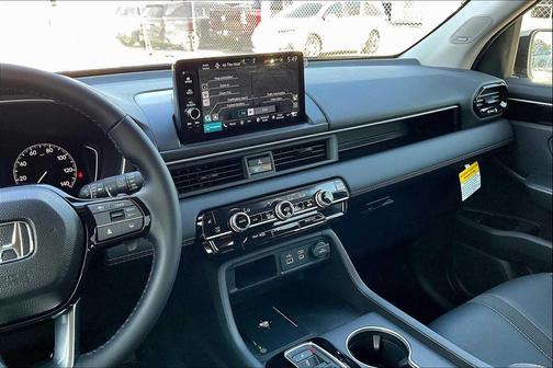 2025 Honda Pilot Touring 8-Passenger