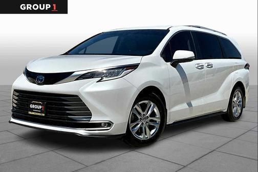 2022 Toyota Sienna Limited 7-Passenger