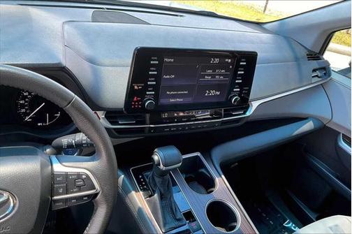 2022 Toyota Sienna XLE 7 Passenger