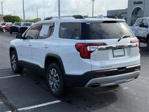 2022 GMC Acadia SLT