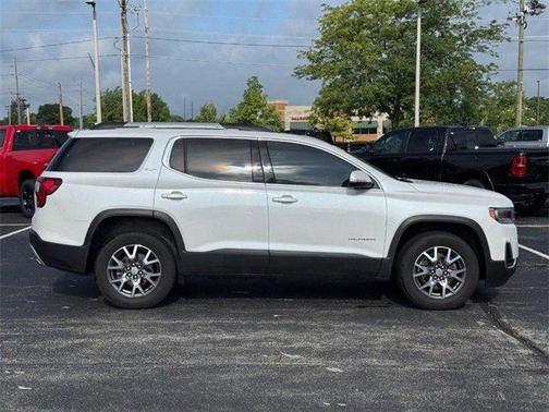 2022 GMC Acadia SLT