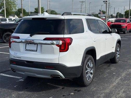 2022 GMC Acadia SLT