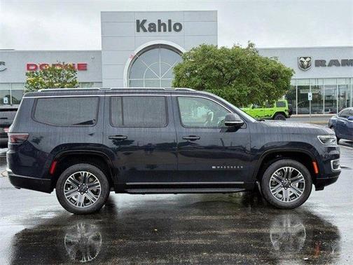 2025 Jeep Wagoneer Base
