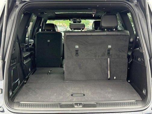 2025 Jeep Wagoneer Base