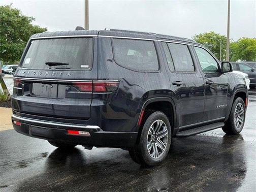 2025 Jeep Wagoneer Base