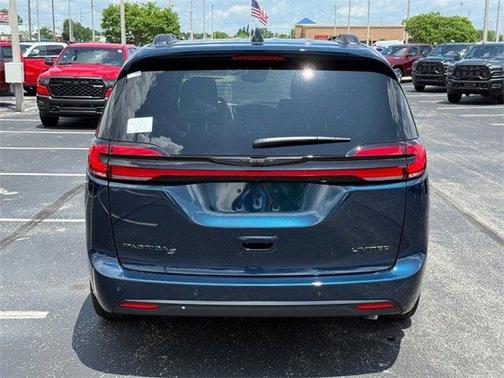 2025 Chrysler Pacifica Limited