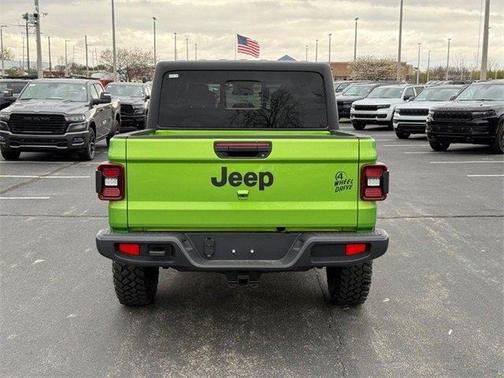 2025 Jeep Gladiator Sport