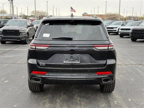 2025 Jeep Grand Cherokee Summit