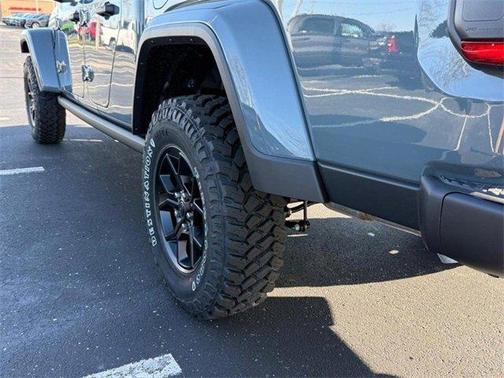 2025 Jeep Gladiator Sport