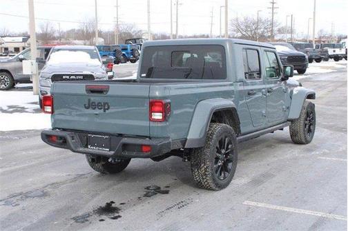 2025 Jeep Gladiator Sport