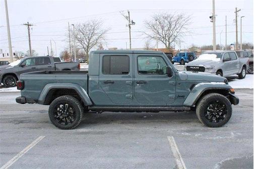 2025 Jeep Gladiator Sport