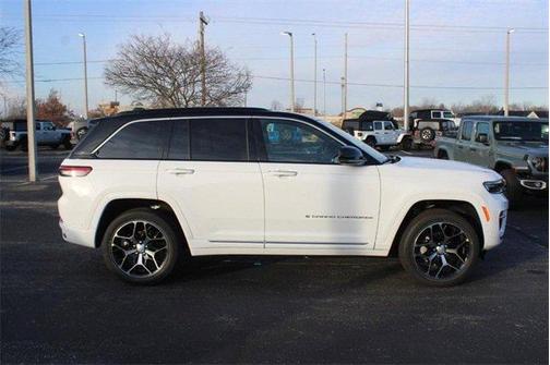 2025 Jeep Grand Cherokee Summit