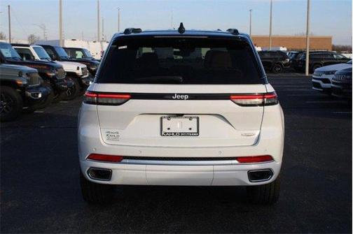 2025 Jeep Grand Cherokee Summit