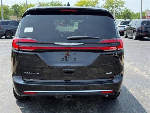 2025 Chrysler Pacifica Pinnacle