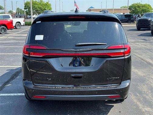 2025 Chrysler Pacifica Limited
