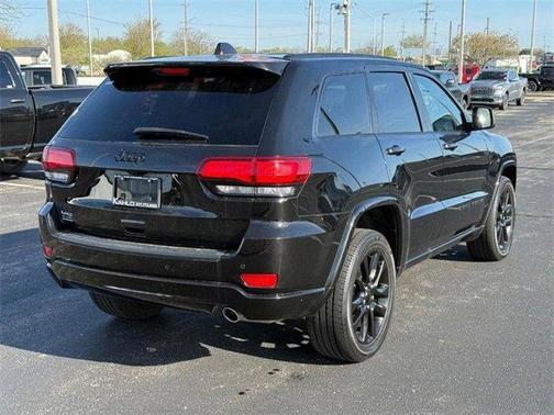 2022 Jeep Grand Cherokee WK Laredo