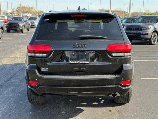 2022 Jeep Grand Cherokee WK Laredo