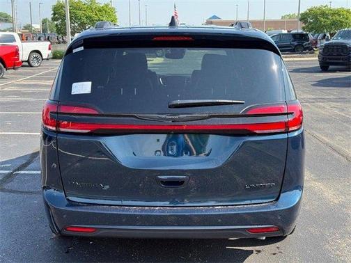 2025 Chrysler Pacifica Limited