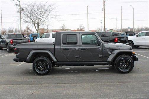 2025 Jeep Gladiator Sport
