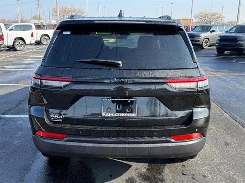 2025 Jeep Grand Cherokee Laredo
