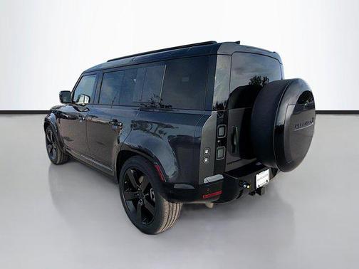 2026 Land Rover Defender P400 X-Dynamic SE