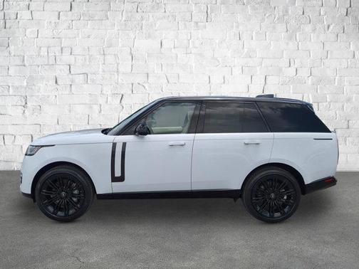 2025 Land Rover Range Rover P530 SE