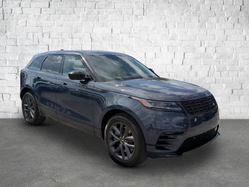 2026 Land Rover Range Rover Velar P250 SE R-Dynamic
