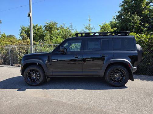 2025 Land Rover Defender 110 P300