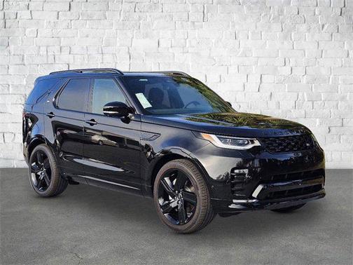 2025 Land Rover Discovery P300 Dynamic SE