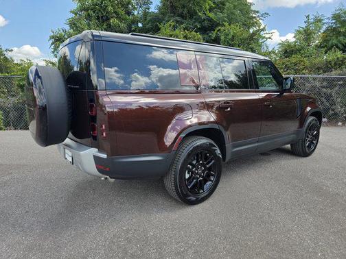 2025 Land Rover Defender 130 P300 S