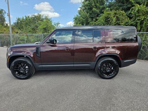 2025 Land Rover Defender 130 P300 S