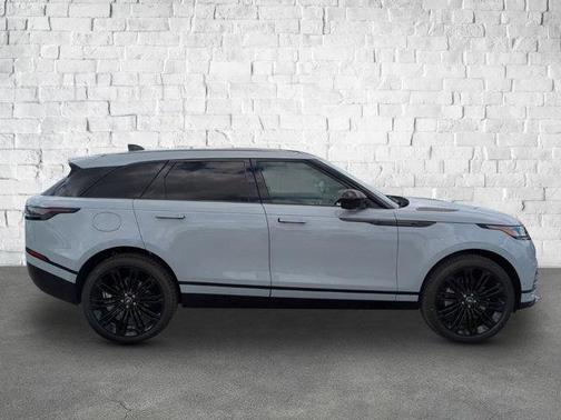 2026 Land Rover Range Rover Velar P250 SE R-Dynamic