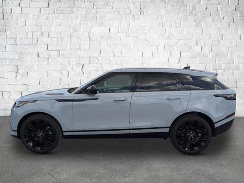 2026 Land Rover Range Rover Velar P250 SE R-Dynamic