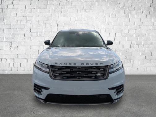 2026 Land Rover Range Rover Velar P250 SE R-Dynamic
