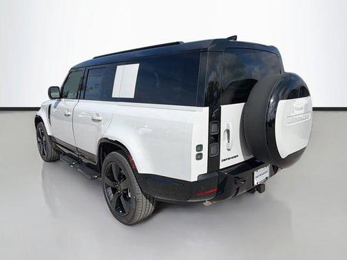 2026 Land Rover Defender P400 X-Dynamic SE