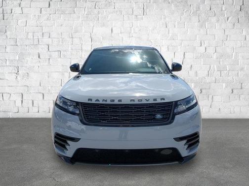 2026 Land Rover Range Rover Velar P250 SE R-Dynamic