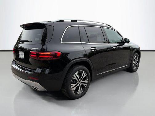 2025 Mercedes-Benz GLB 250 4MATIC