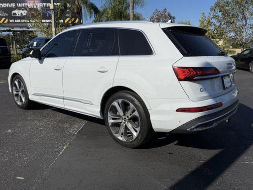 2021 Audi Q7 55 Prestige