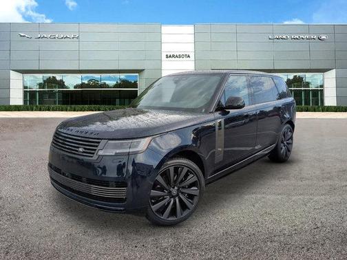 2025 Land Rover Range Rover P615 SV